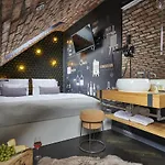 Butik Design Buda 게스트하우스 *